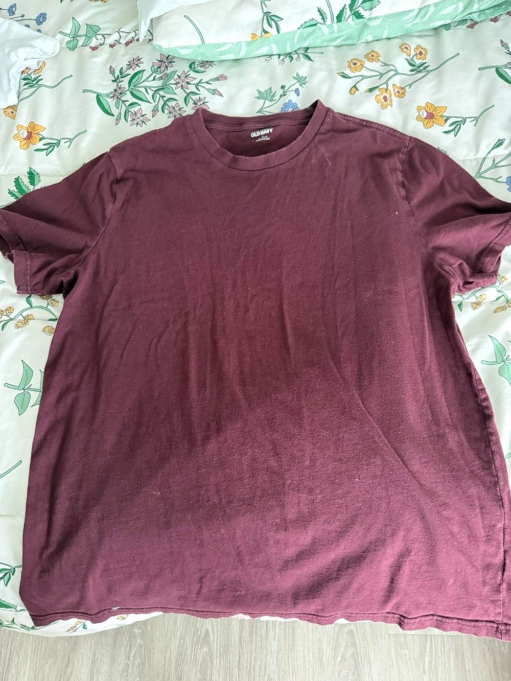 Old Navy Men's Maroon Crew Neck T-Shirt